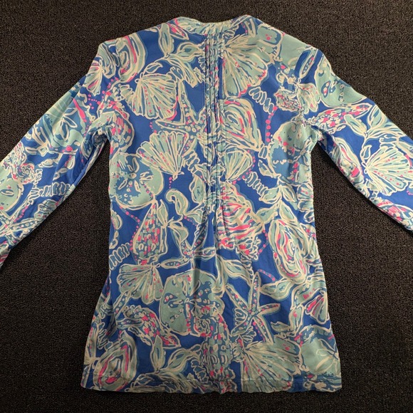 Lilly Pulitzer Blue Shell Starfish Print Womens XS Pintuck Rayon Tunic Top - Picture 3 of 7